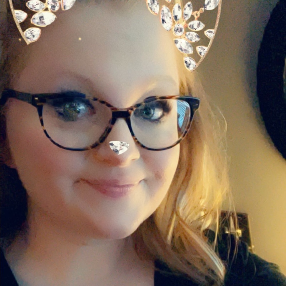 Meet your Posher, Lindsey